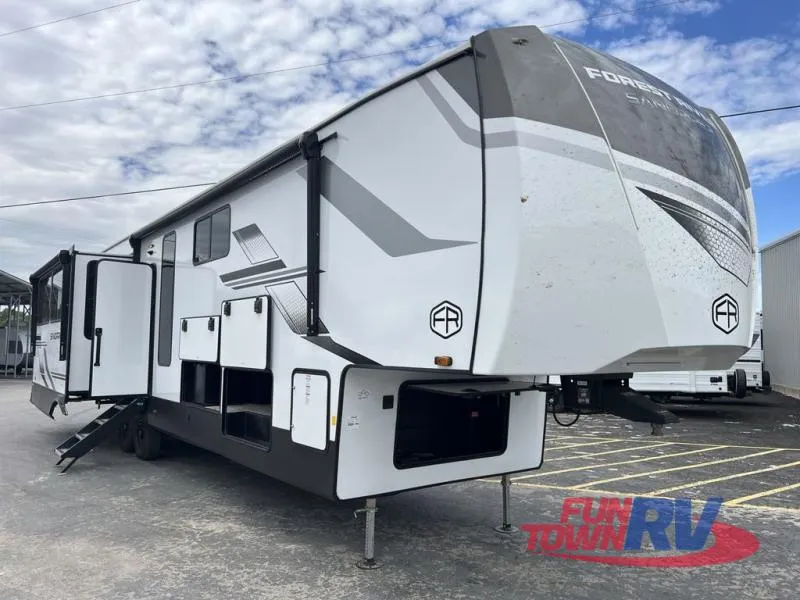 2026 Forest River Sandpiper 3900HBLR - Photo 2