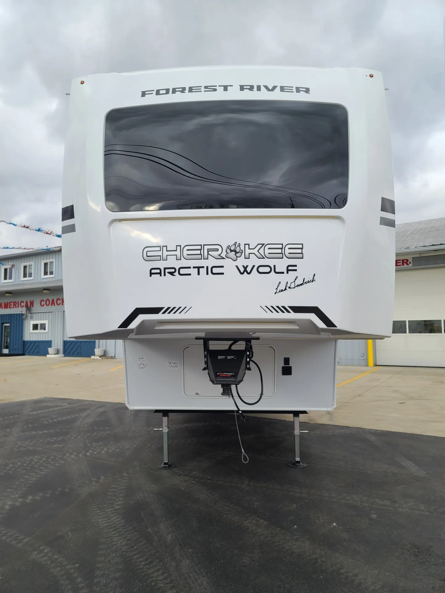 2026 Forest River Cherokee Arctic Wolf 38LEAHG - Photo 3