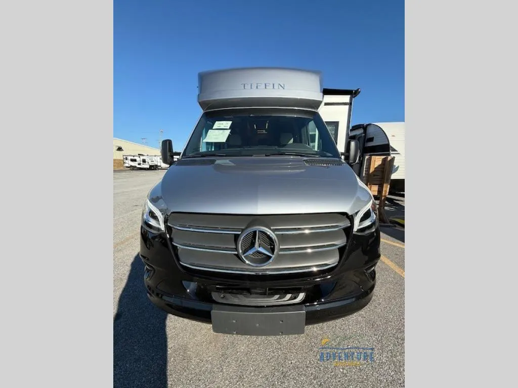 2025 Tiffin Wayfarer 25 XRW - Photo 3