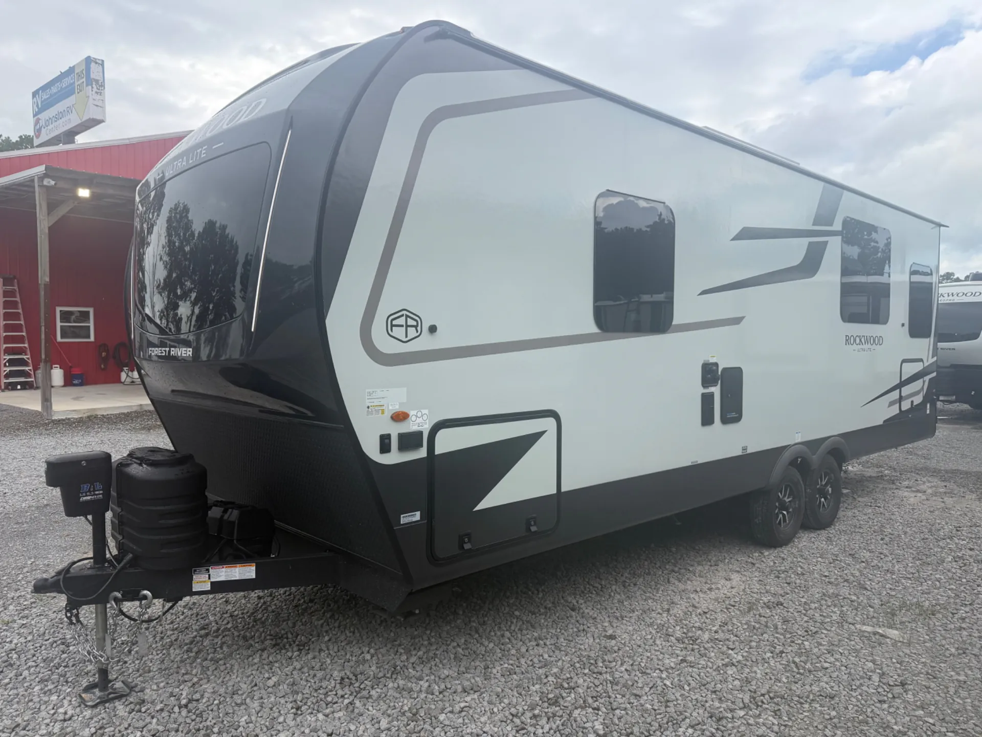 2027 Forest River Rockwood Ultra Lite 302RDT - Photo 4