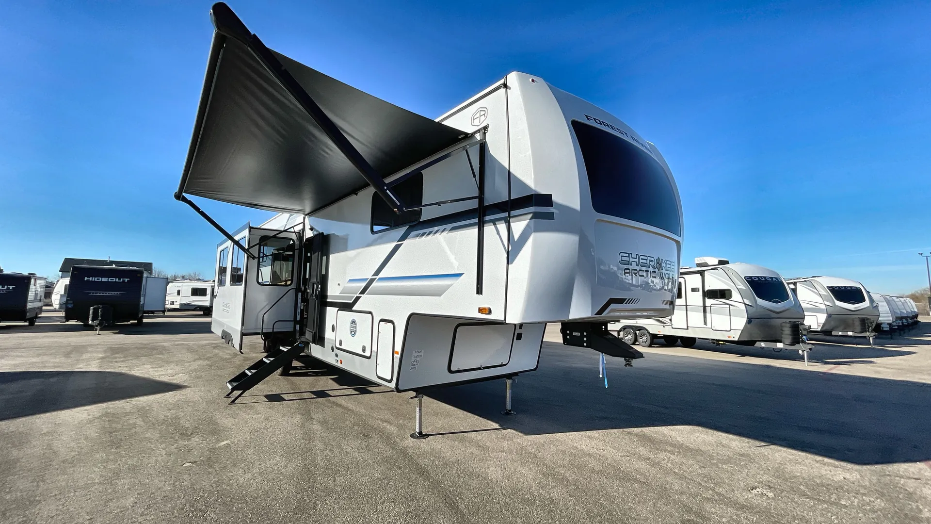 2025 Forest River Arctic Wolf 3800DECK - Photo 2