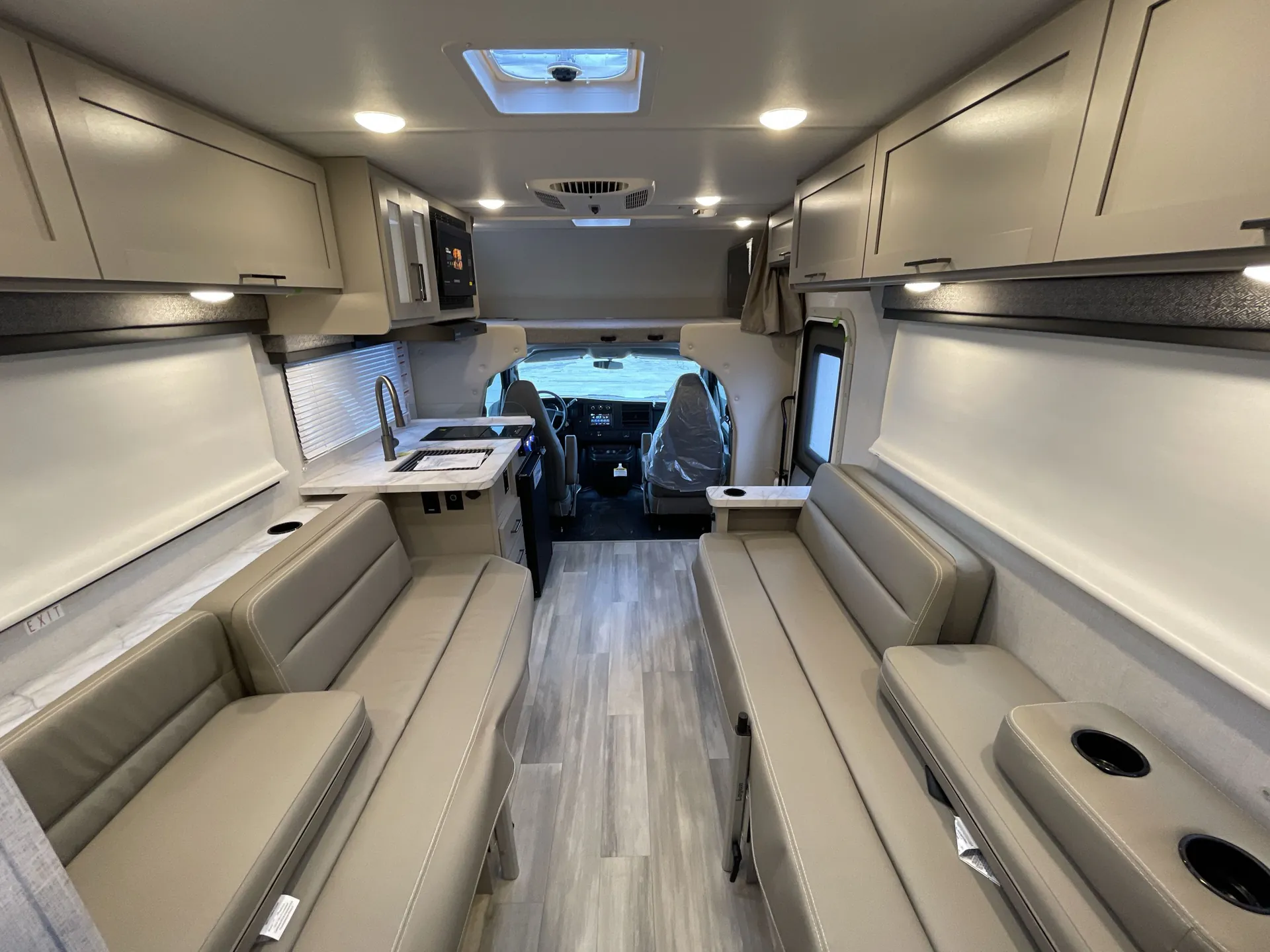 2026 Thor Motor Coach Coleman 19CX - Photo 4