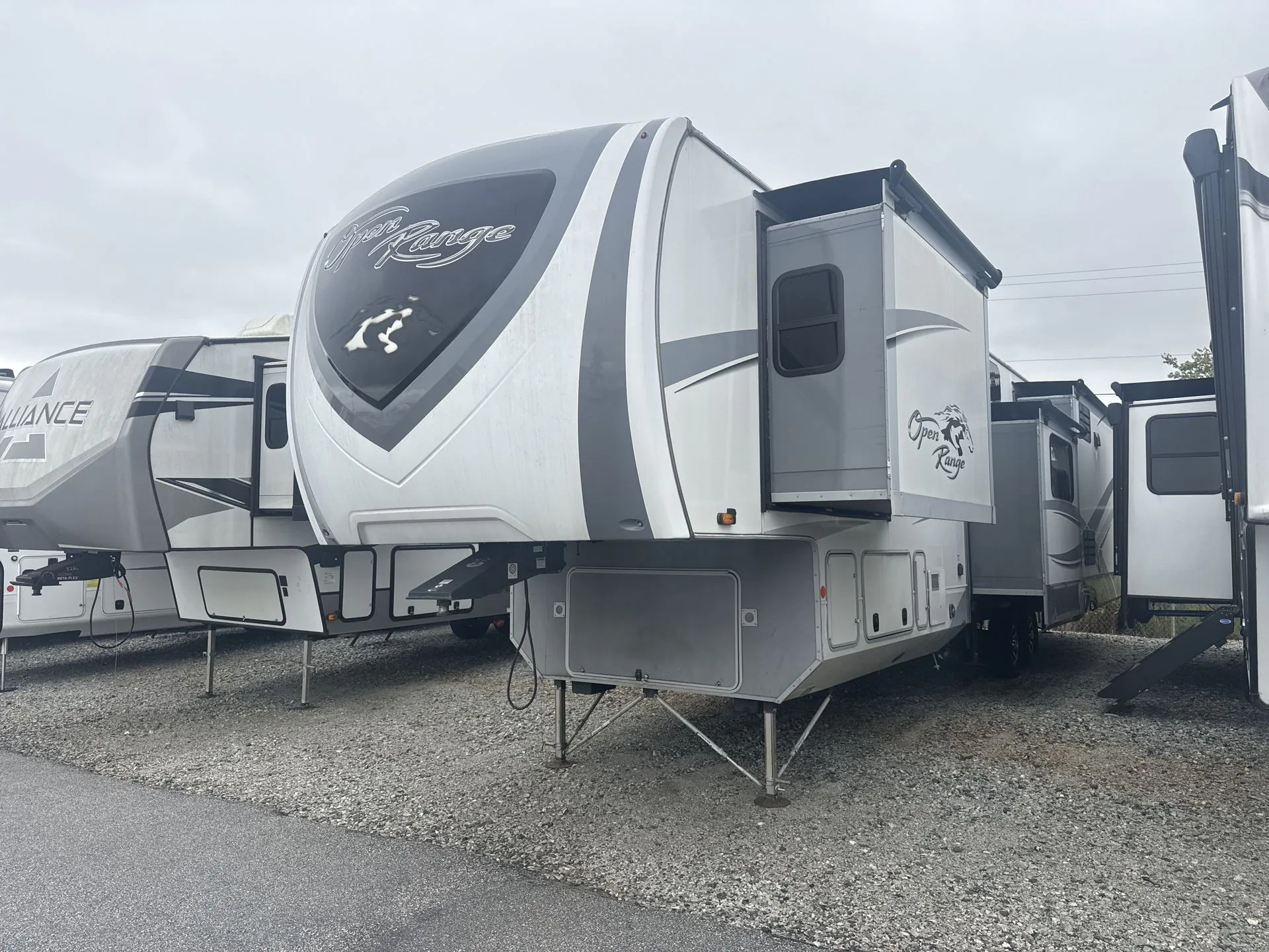 2020 Highland Ridge Open Range 371MBH - Photo 4