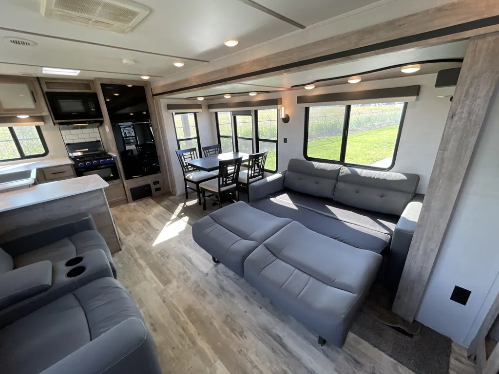 2023 Gulf Stream Conquest 295SBW, Photos photo 18