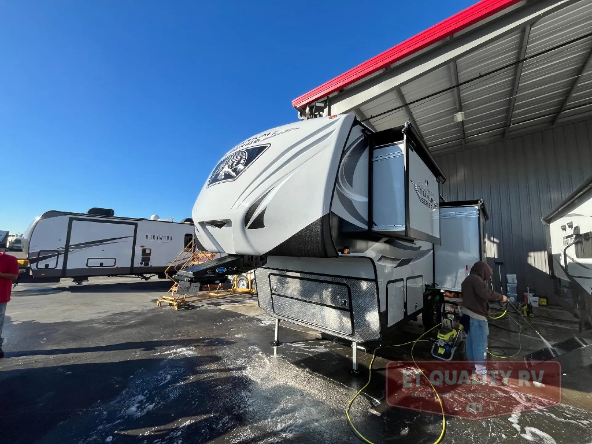 2026 Outdoors RV Glacier Peak Titanium Series F26RDS - Photo 4