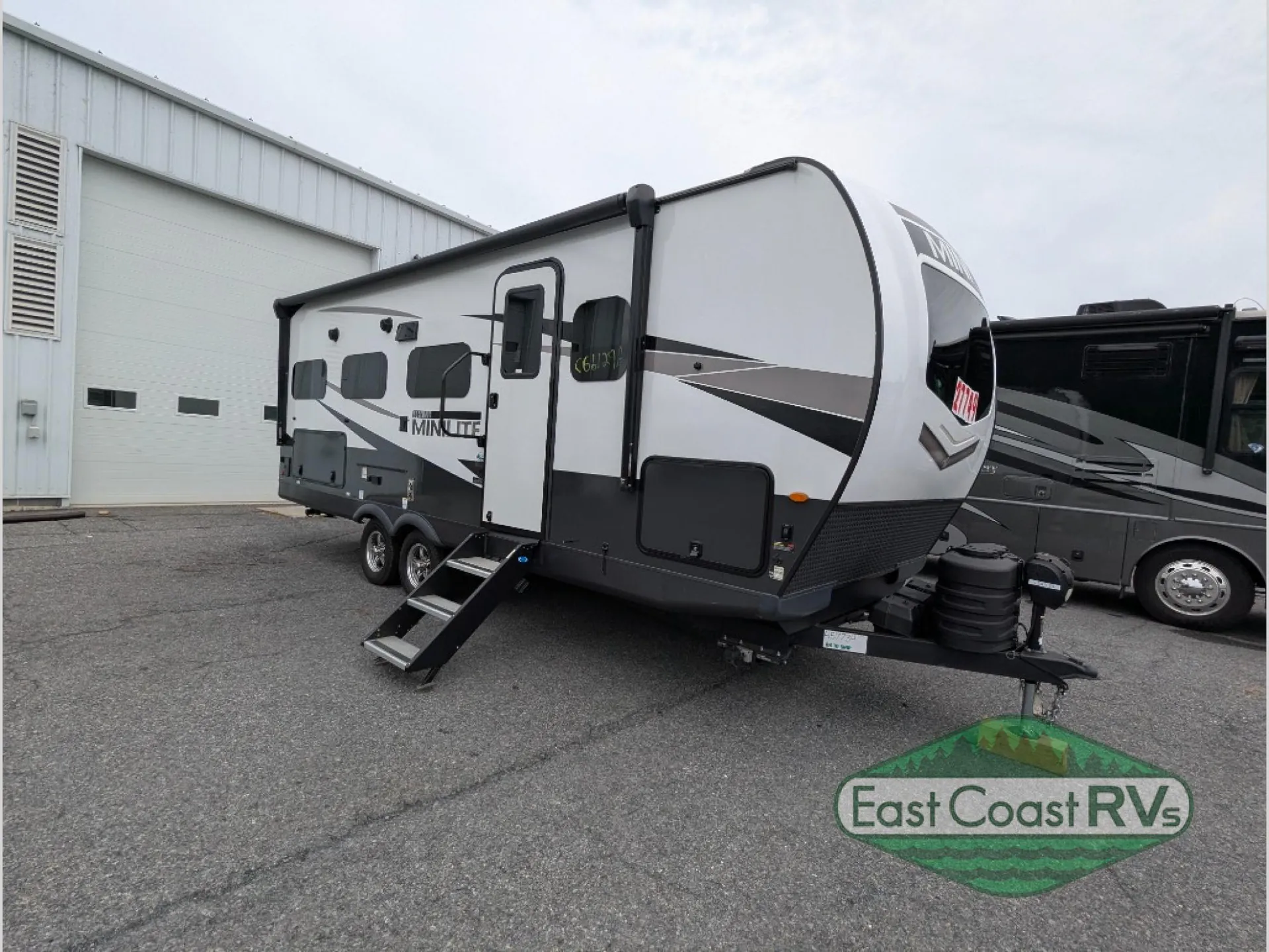 2024 Forest River Rockwood Mini Lite 2517S - Photo 2