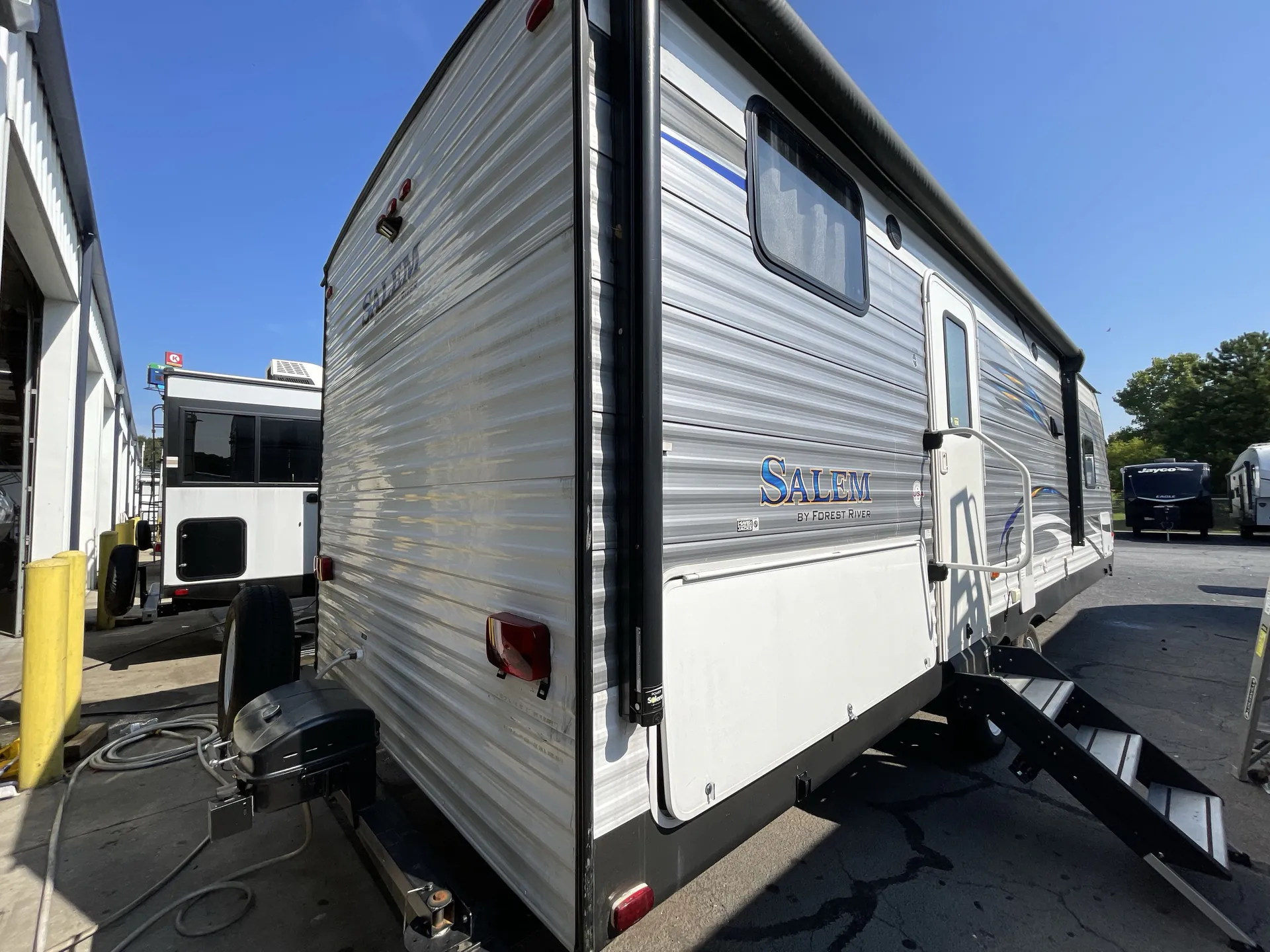 2019 Forest River Salem 27DBK — off campside