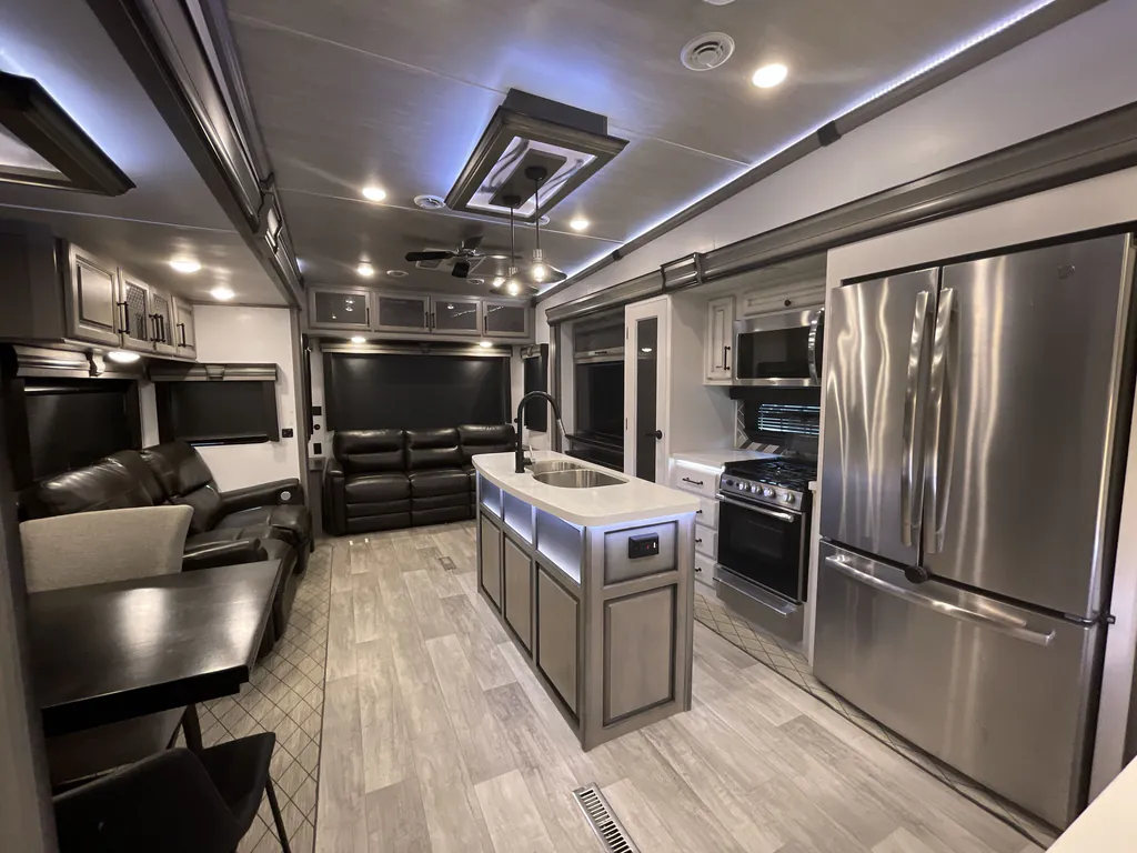 2022 Keystone Montana 3813MS, Photos photo 6