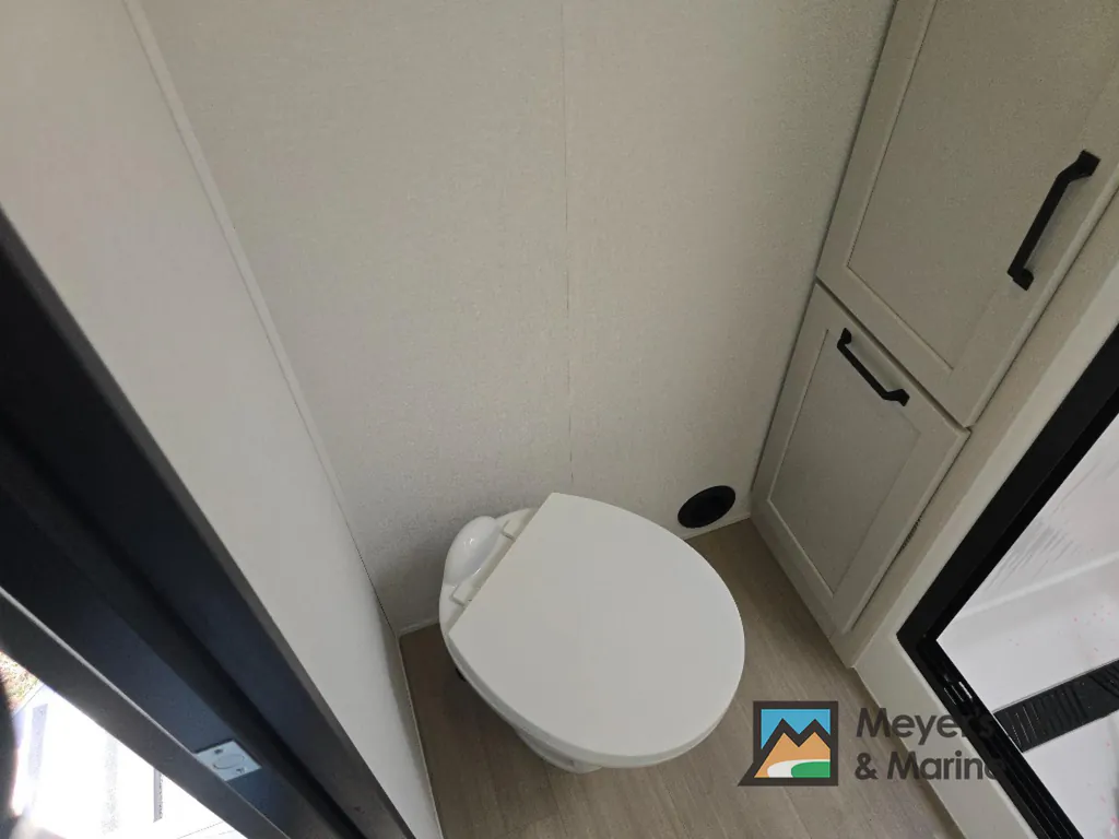 2026 Grand Design Momentum 399M, Photos photo 26