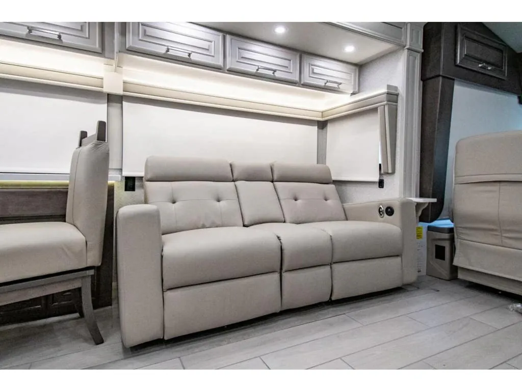 2026 Entegra Coach Aspire 44D, Photos photo 10