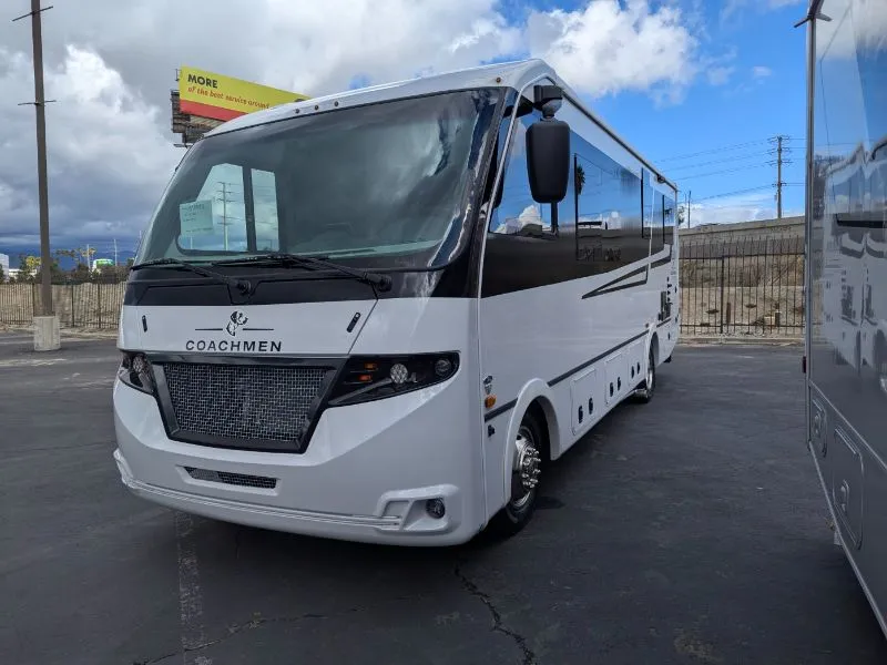 2025 Coachmen Euro 25LE - Photo 4