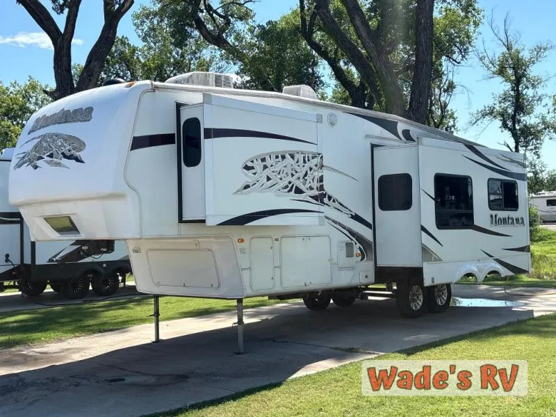 2008 Keystone RV Montana 307RL - Photo 3