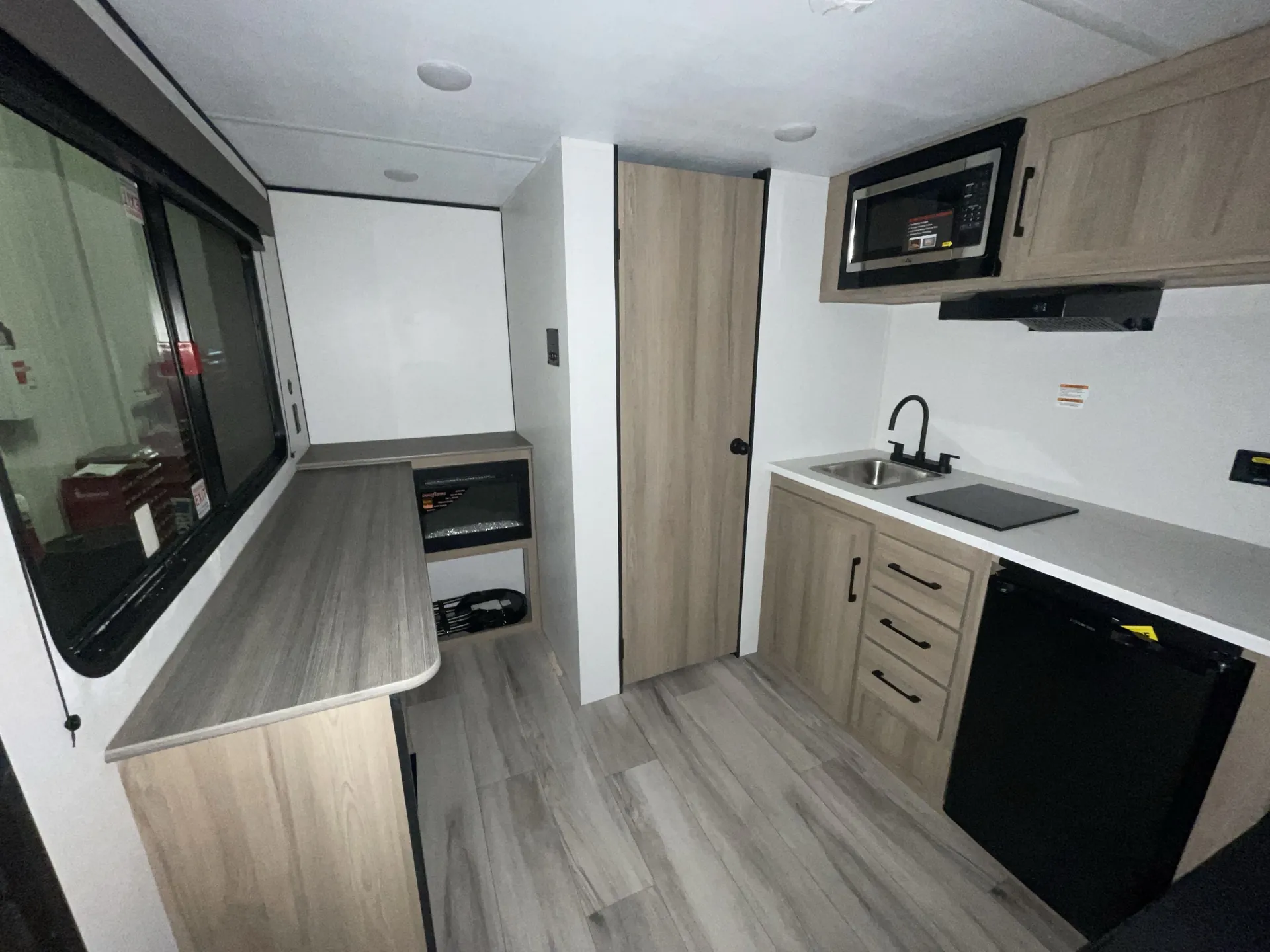2026 Keystone Coleman 13R — living area main