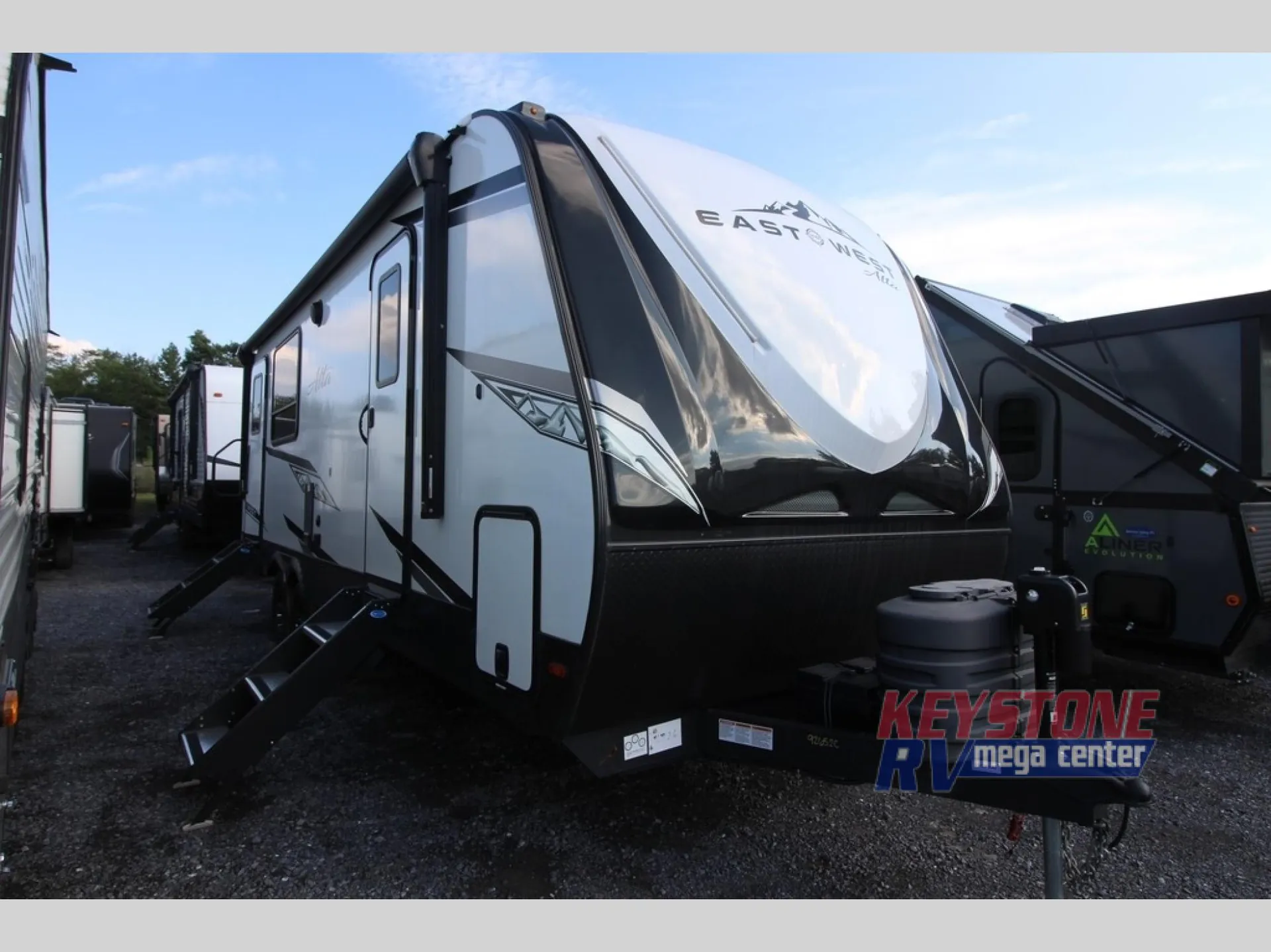 2024 East to West Alta 2350KRK - Photo 3