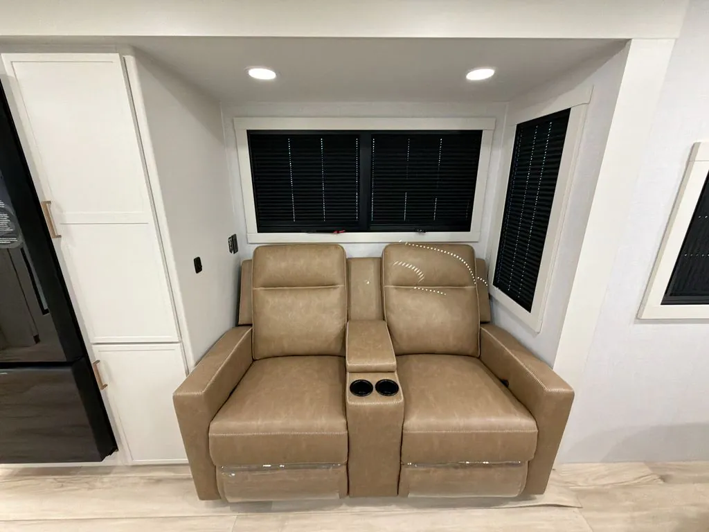2026 Brinkley Model I 235, Photos photo 8