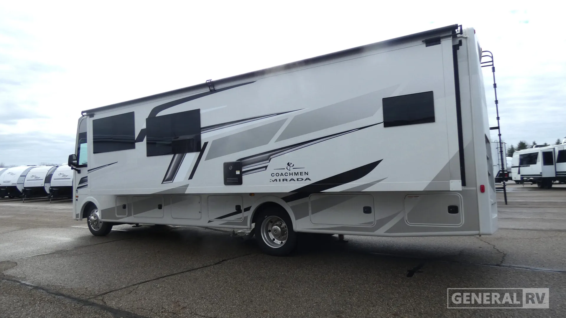2026 Coachmen Mirada 33SS - Photo 4