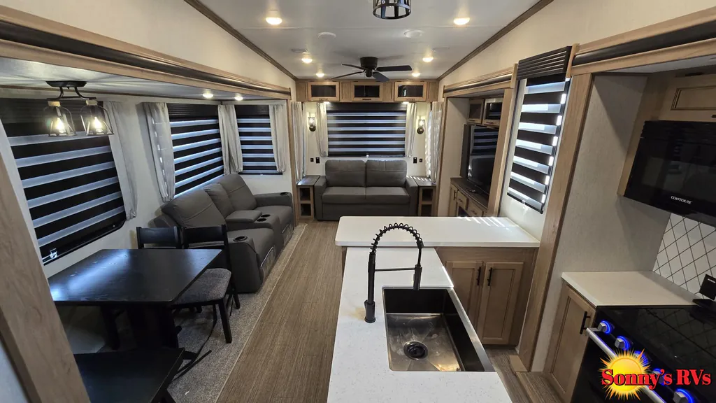 2023 Forest River Sabre 38RLH, Photos photo 15