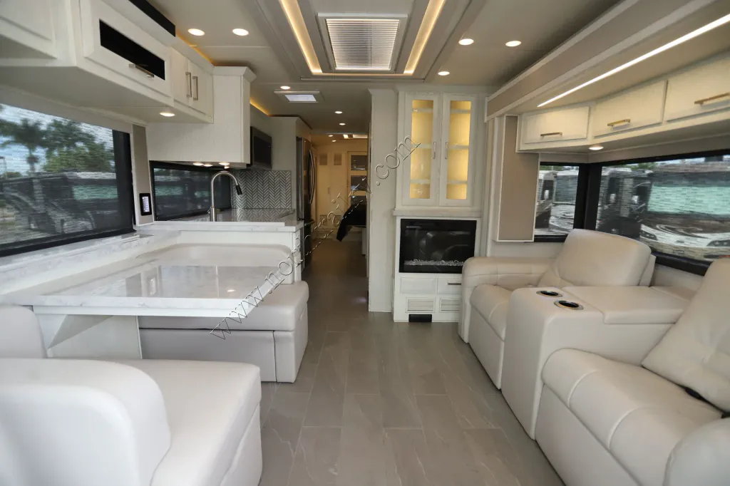 2022 Newmar New Aire 3543, Photos photo 3