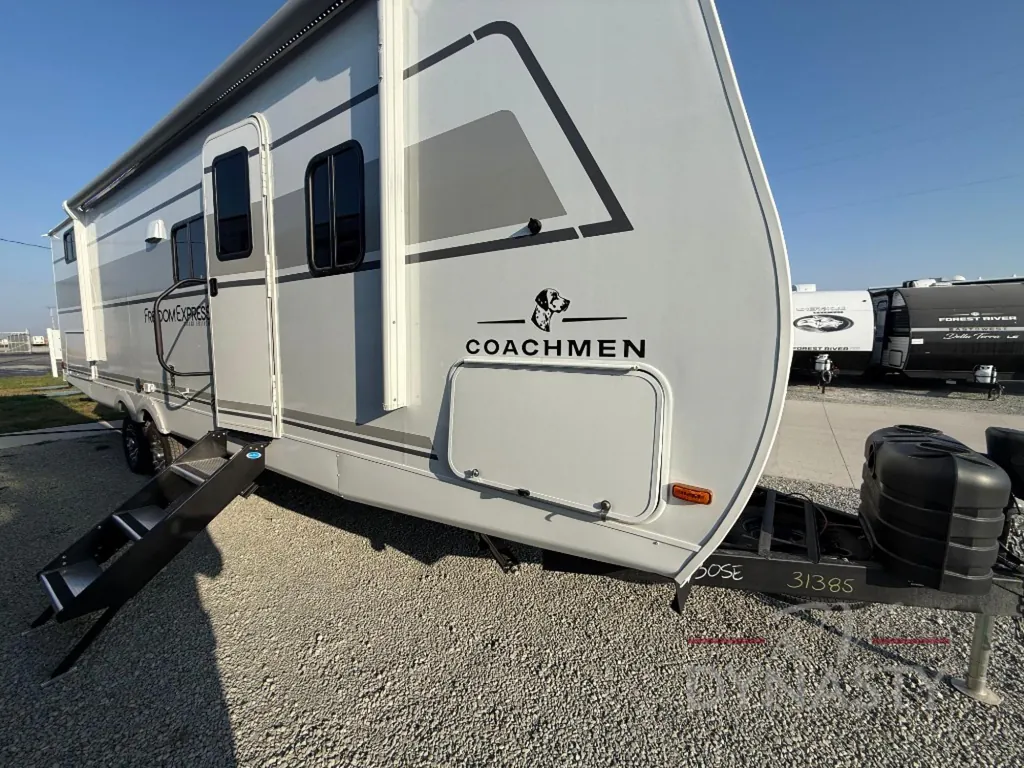 2026 Coachmen Freedom Express Select 30SE, Photos photo 17