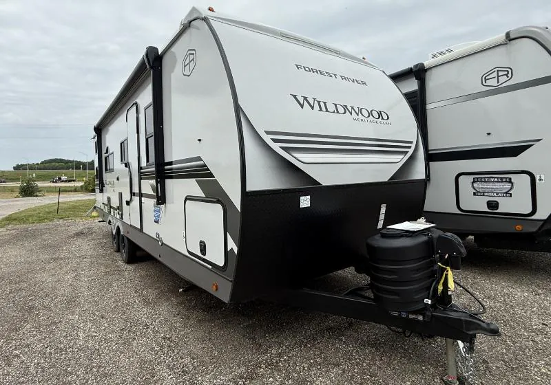 2027 Forest River Wildwood Heritage Glen Hyper-Lyte 245BHHL dealer photo 1 from Kunes RV