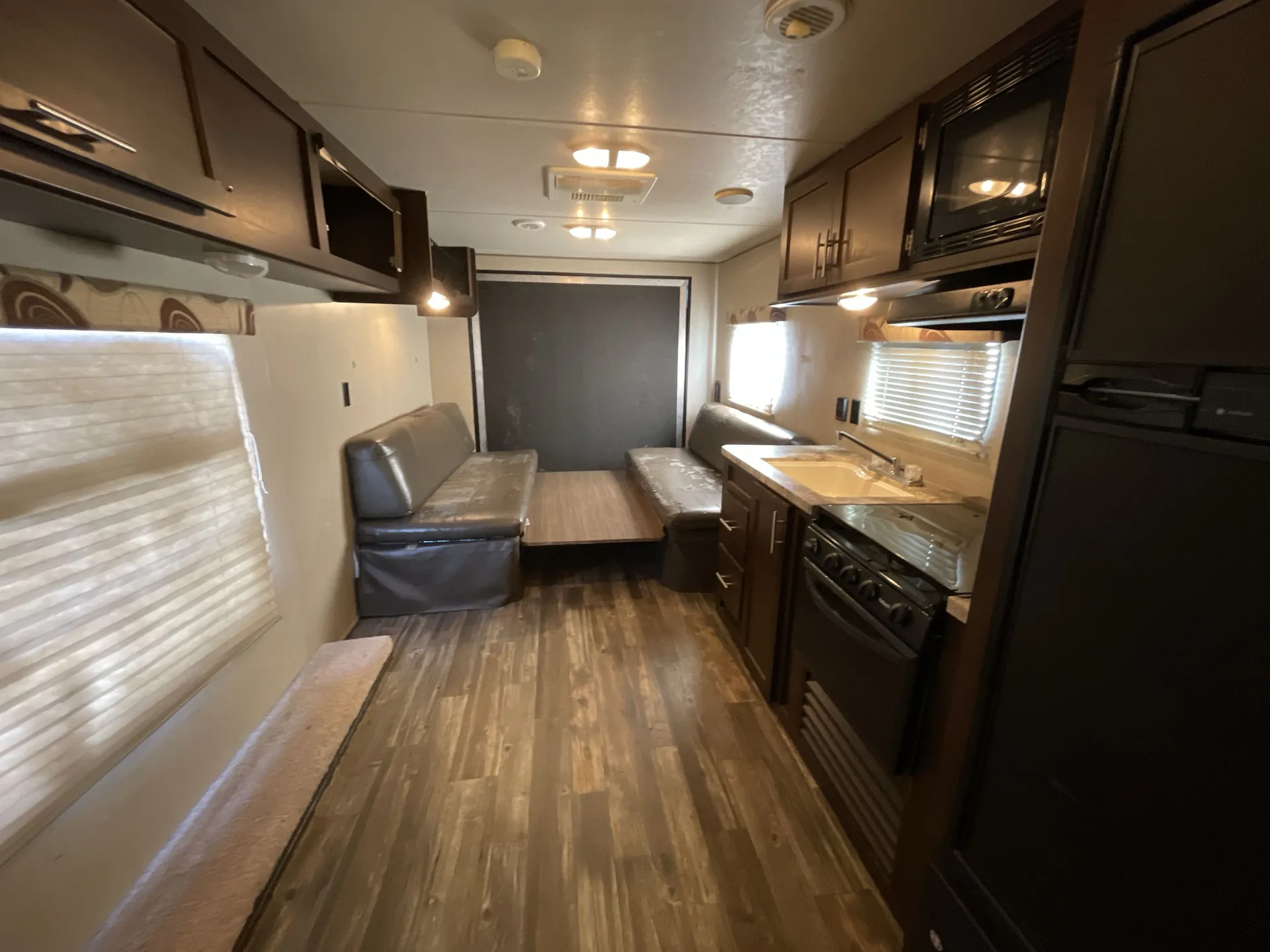 2016 Forest River Cherokee Grey Wolf 26RR — living area main