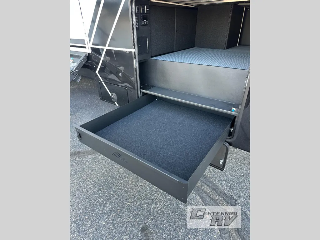 2026 Brinkley Model G 3950, Photos photo 7