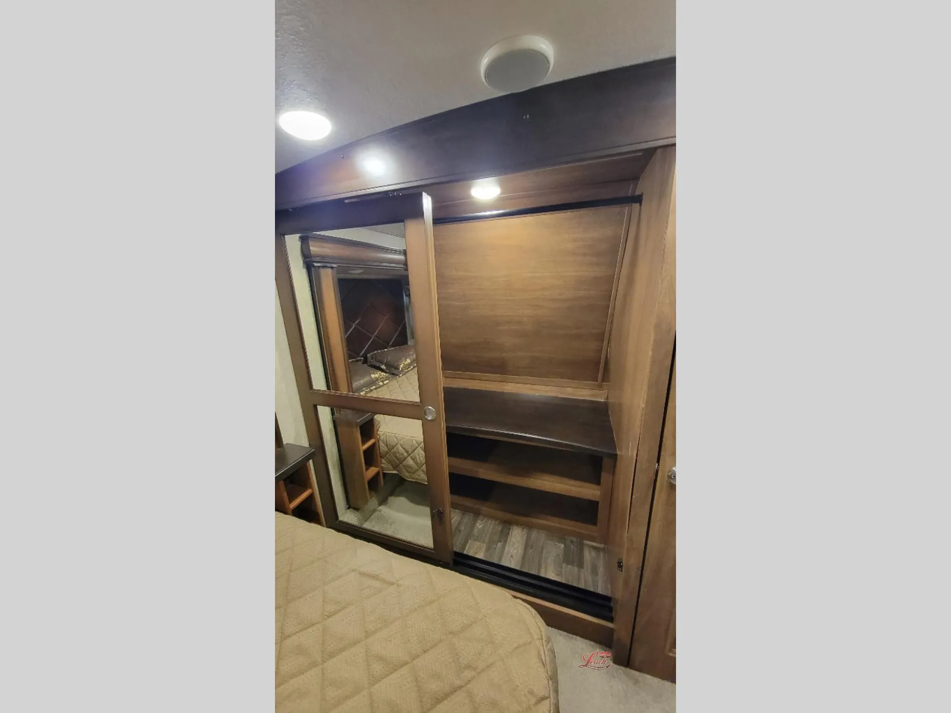 2017 Keystone Montana 3160RL - Photo 4