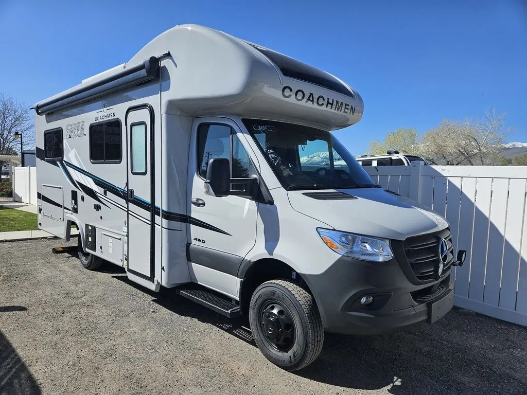 2025 Coachmen Cross Trail 24FL - Photo 2