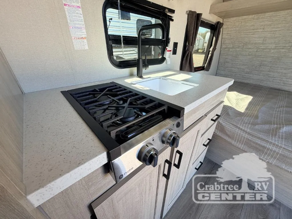 2026 Coachmen Catalina Summit Series 7 154RBX - Photo 3