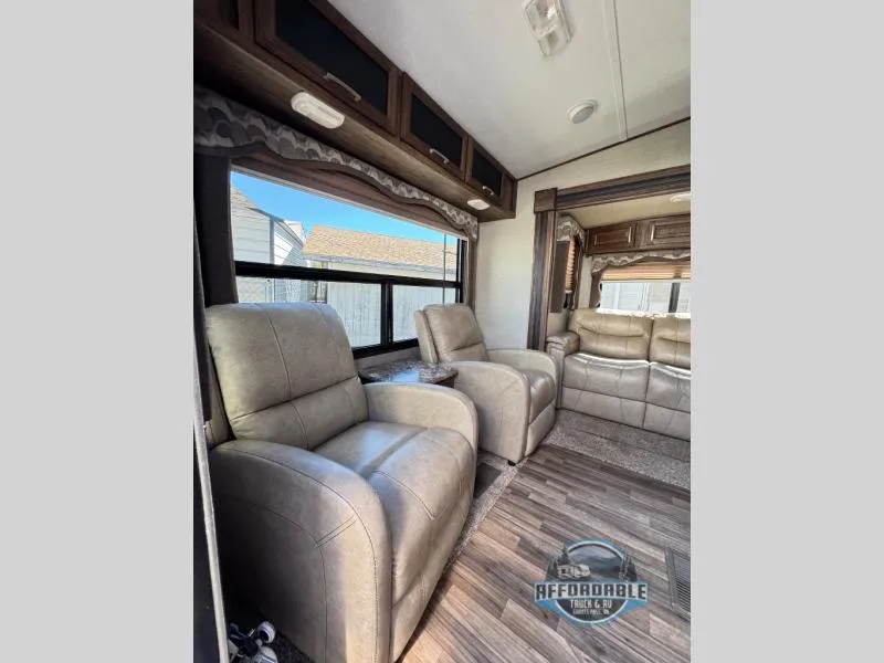 2016 Keystone RV Cougar Half-Ton Series 277RLSWE - Photo 3