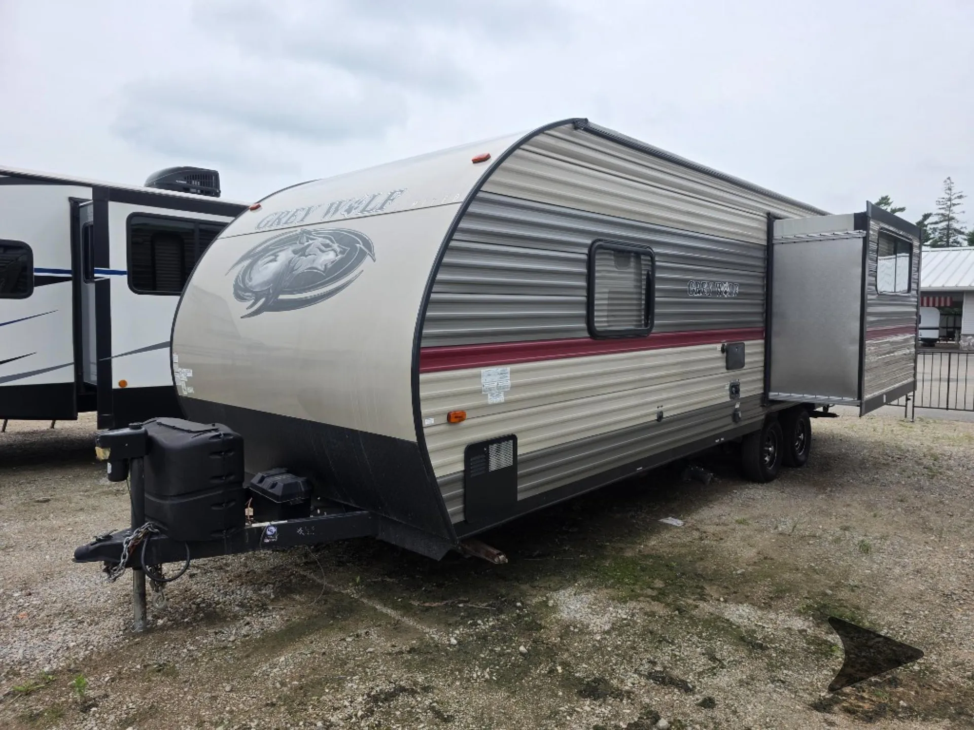 2018 Forest River Cherokee Grey Wolf 23MK — Photo 5
