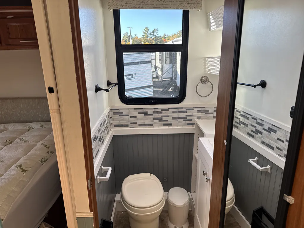2017 Jayco Alante 31V, Photos photo 6