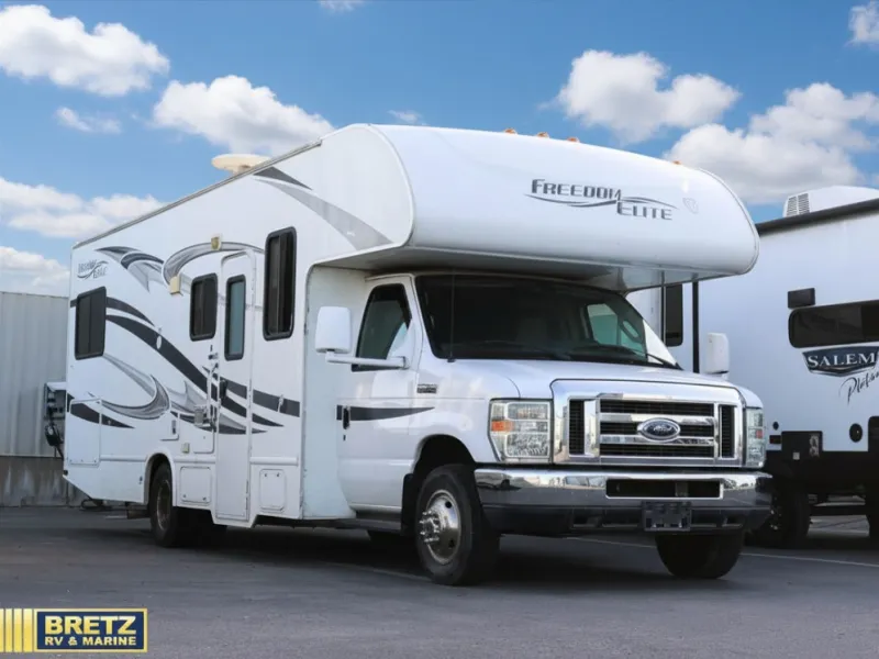 2012 Thor Motor Coach Freedom Elite 26E - Photo 2