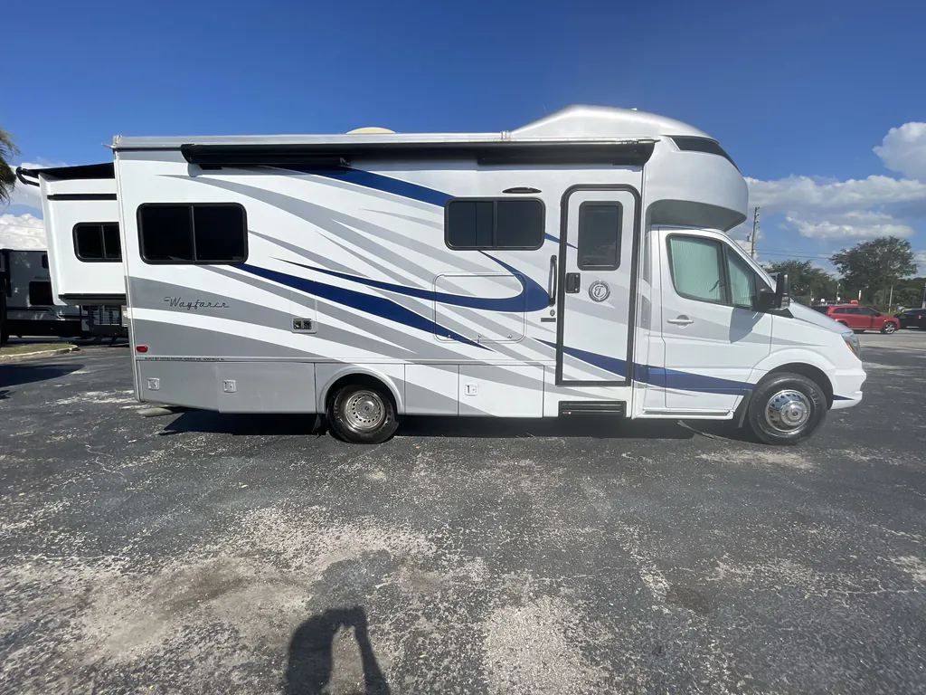 2018 Tiffin Wayfarer 24 BW, Photos photo 5