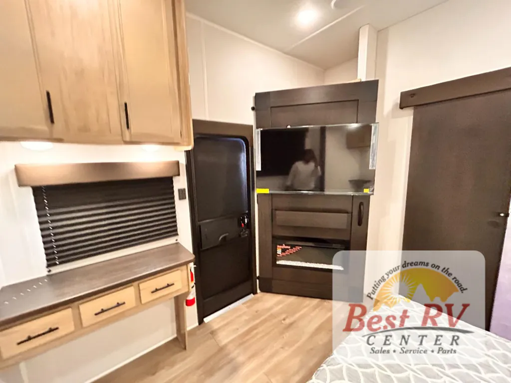 2027 Forest River Cherokee Timberwolf 39DC, Photos photo 52