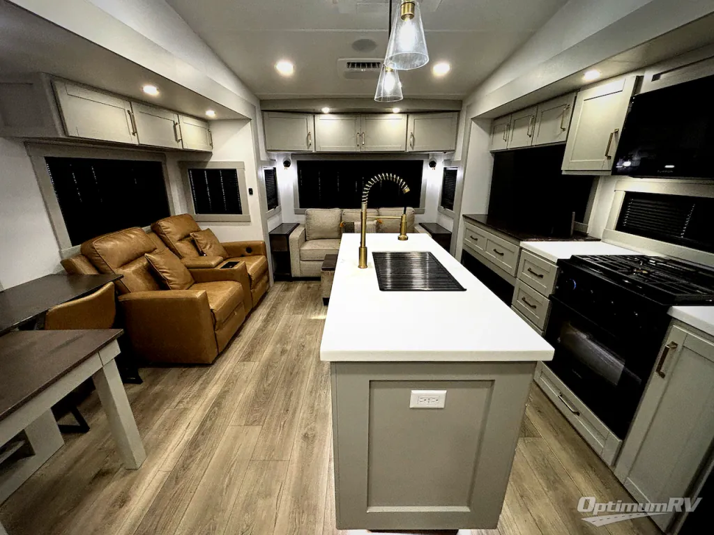 2025 Brinkley Model Z 3610, Photos photo 4