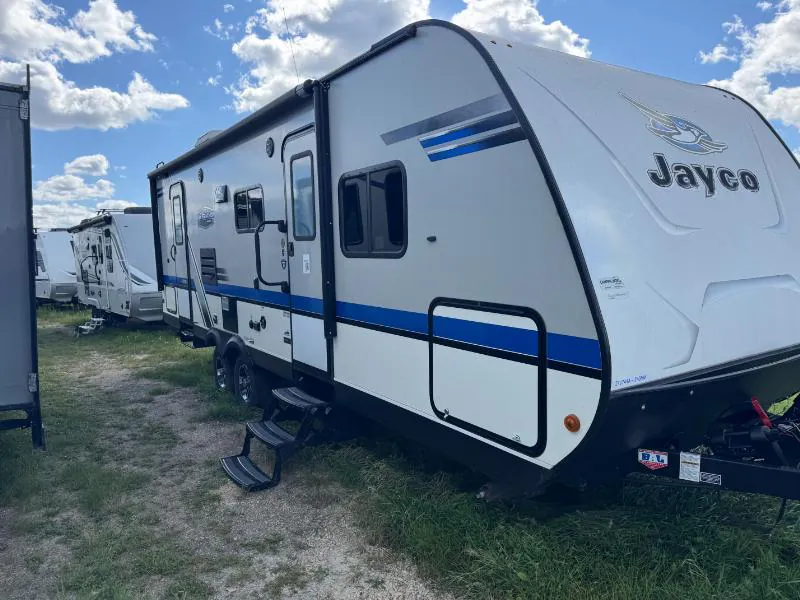 2019 Jayco Jay Feather 24BH dealer photo 1 from Kunes RV