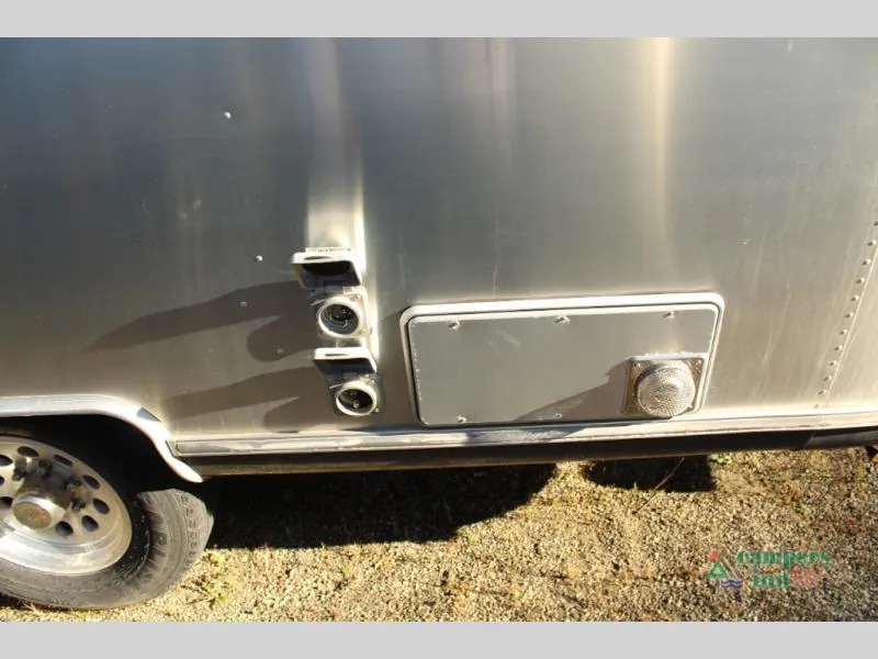 2016 Airstream International 25FB - Photo 4