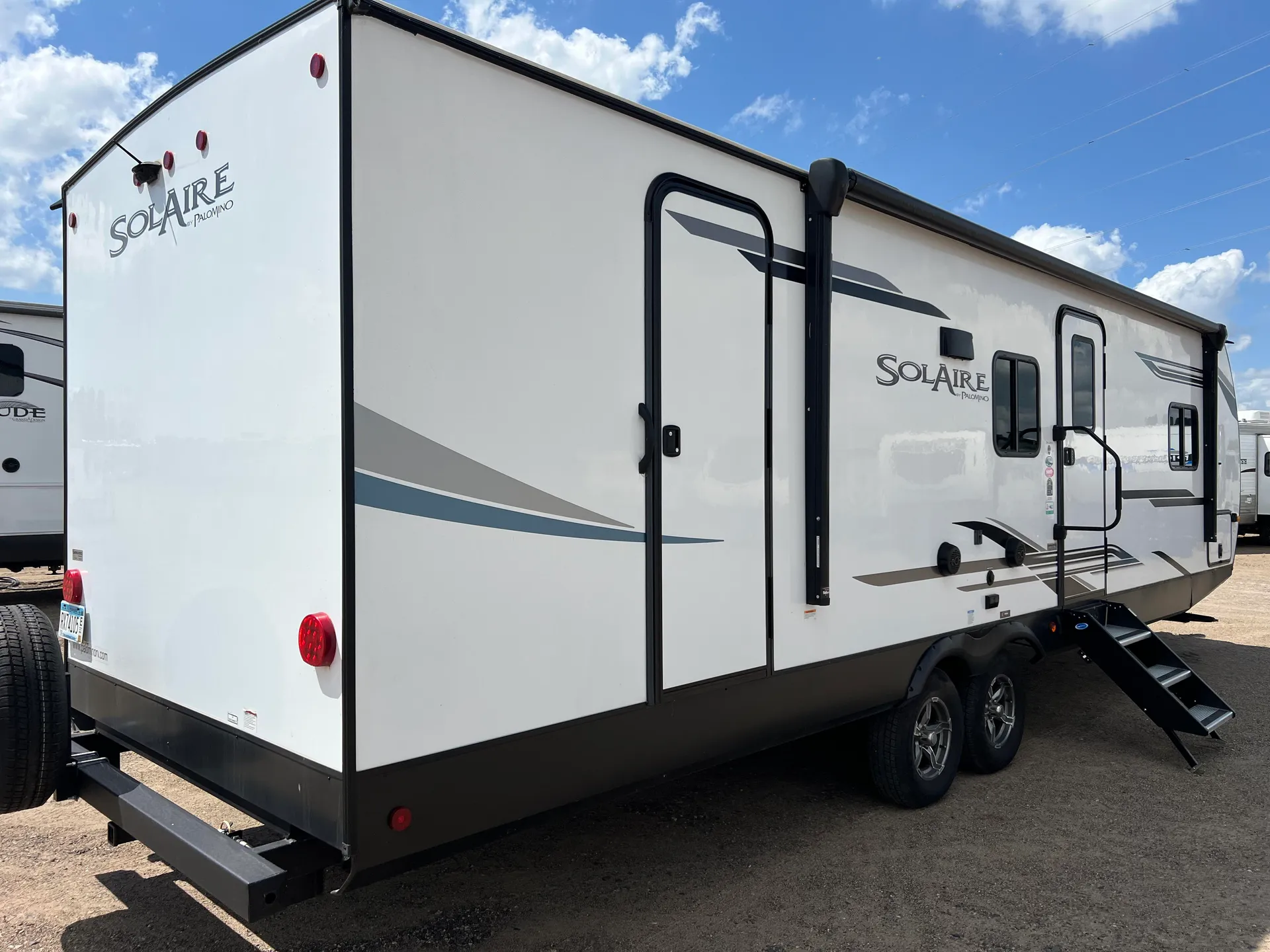 2023 Palomino Solaire 294DBHS - Photo 3