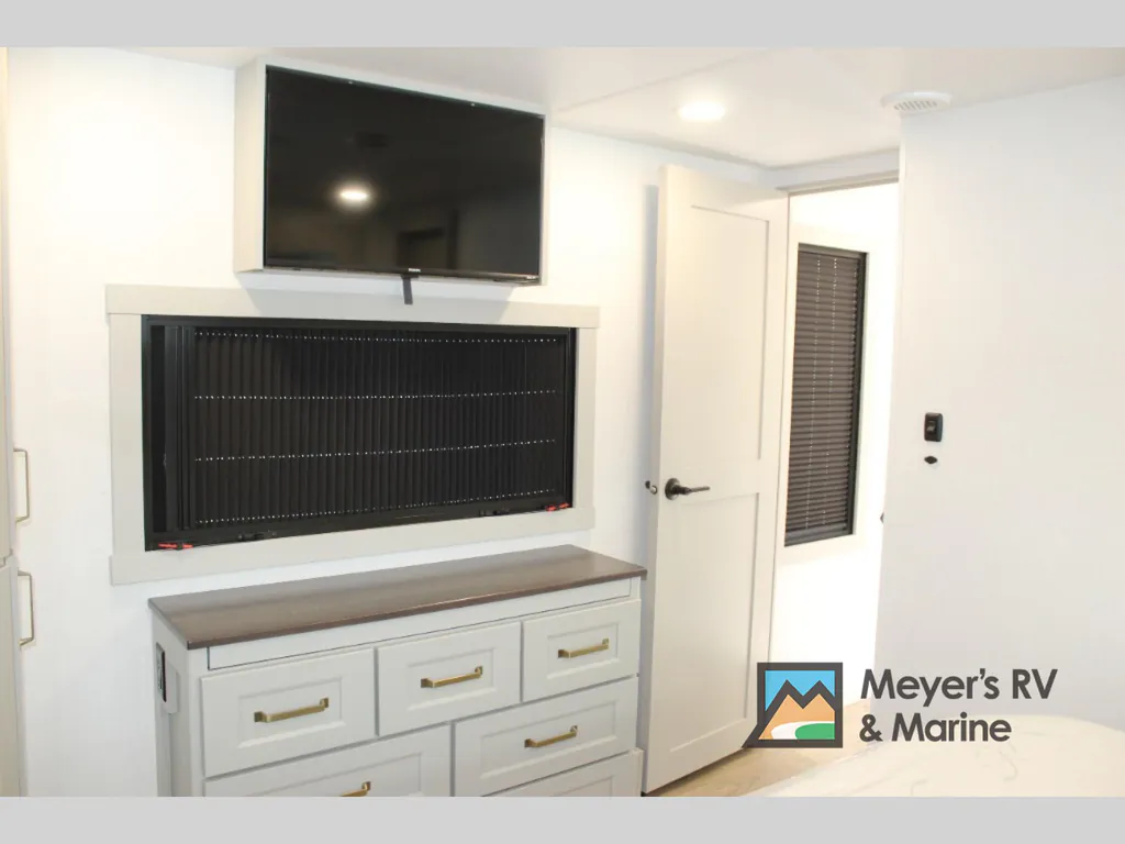 2026 Brinkley Model G 3970, Photos photo 32