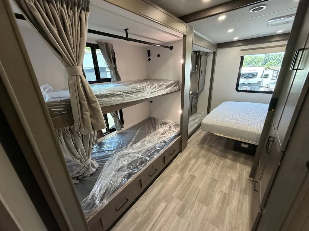 2027 Forest River Georgetown 3 Series GT3 33B3, Photos photo 26