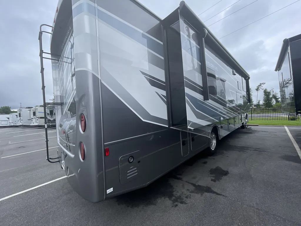 2026 Entegra Coach Vision XL 36C, Photos photo 7