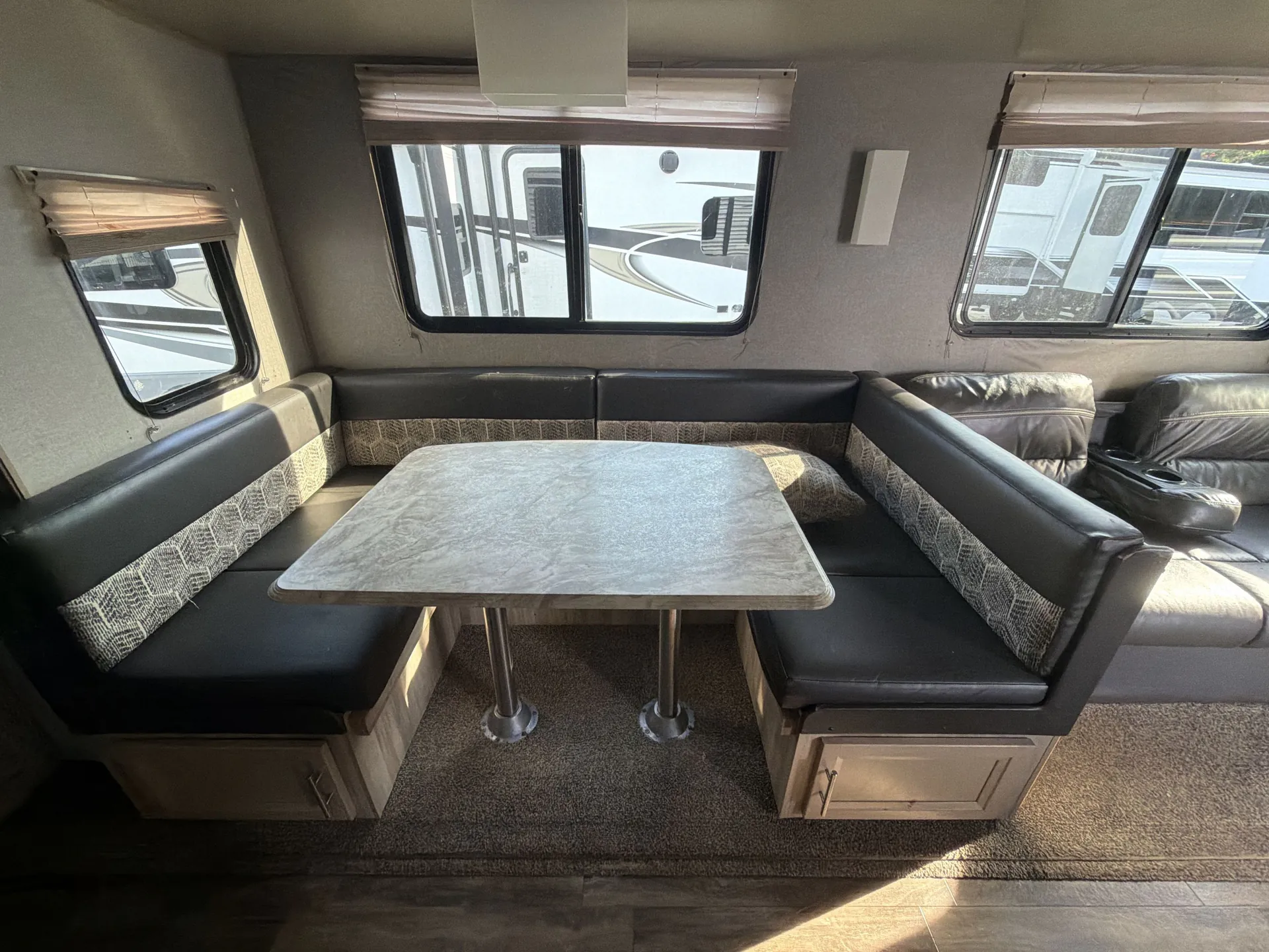 2021 Coachmen Catalina 323BHDS CK — living area main