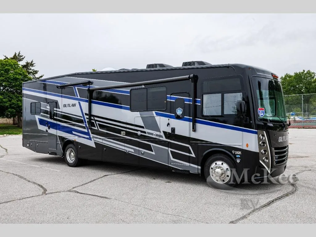 2027 Thor Motor Coach Outlaw 38M - Main photo