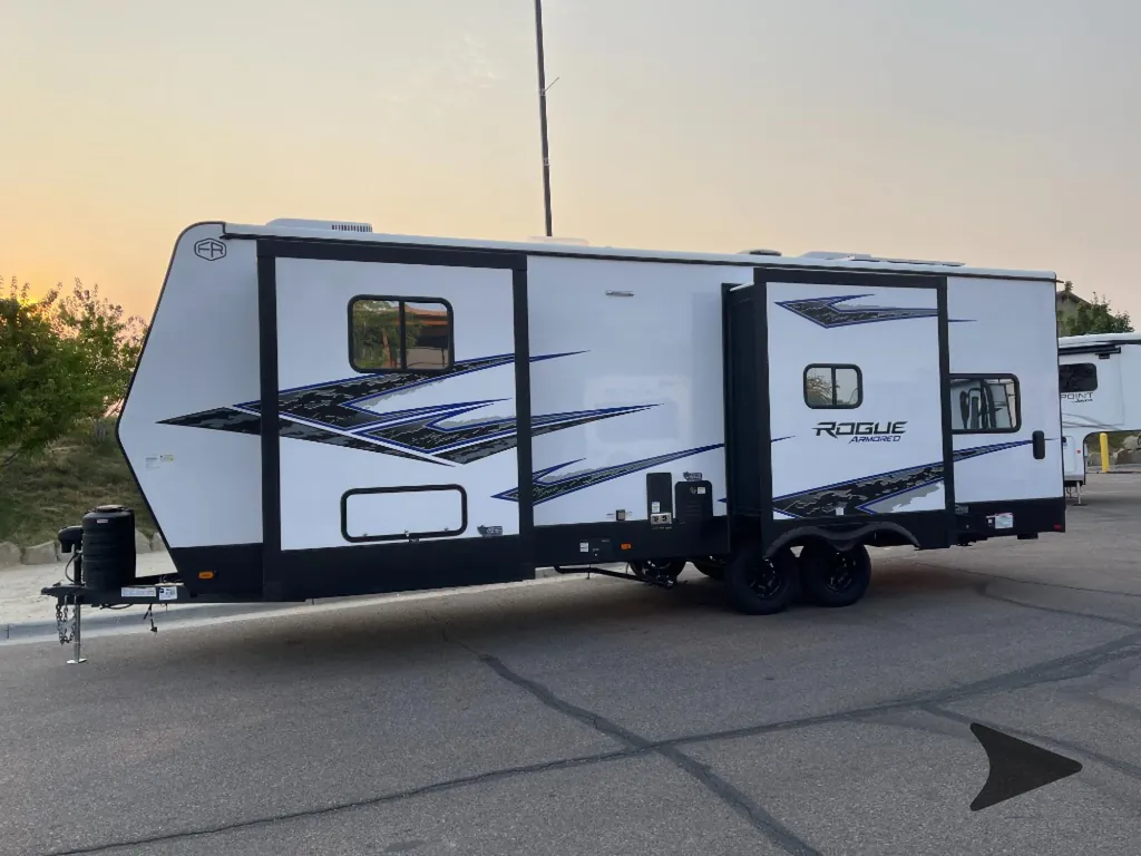2027 Forest River Vengeance Rogue Armored 26L140, Photos photo 9