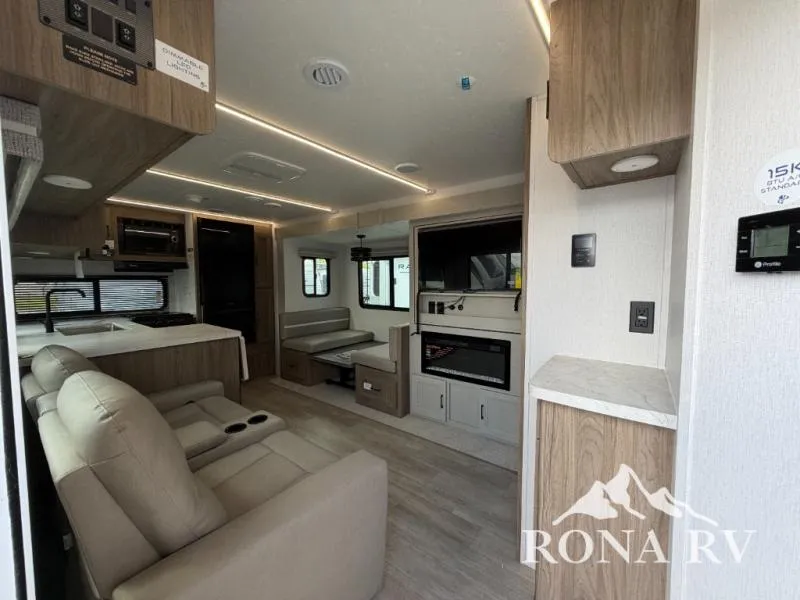 2026 Coachmen Freedom Express Ultra Lite 274RKS - Photo 3
