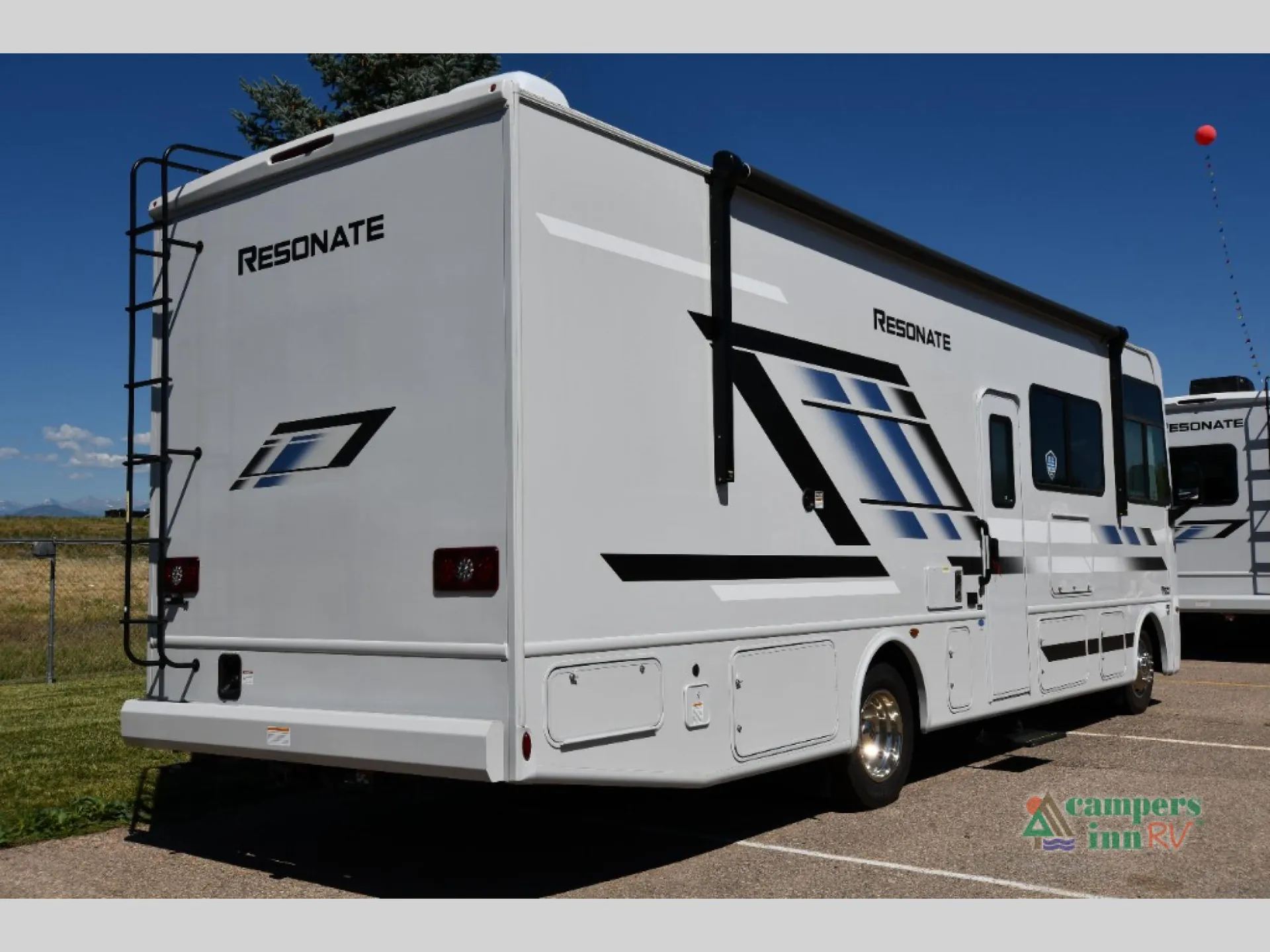2026 Thor Motor Coach Resonate 29G - Photo 4