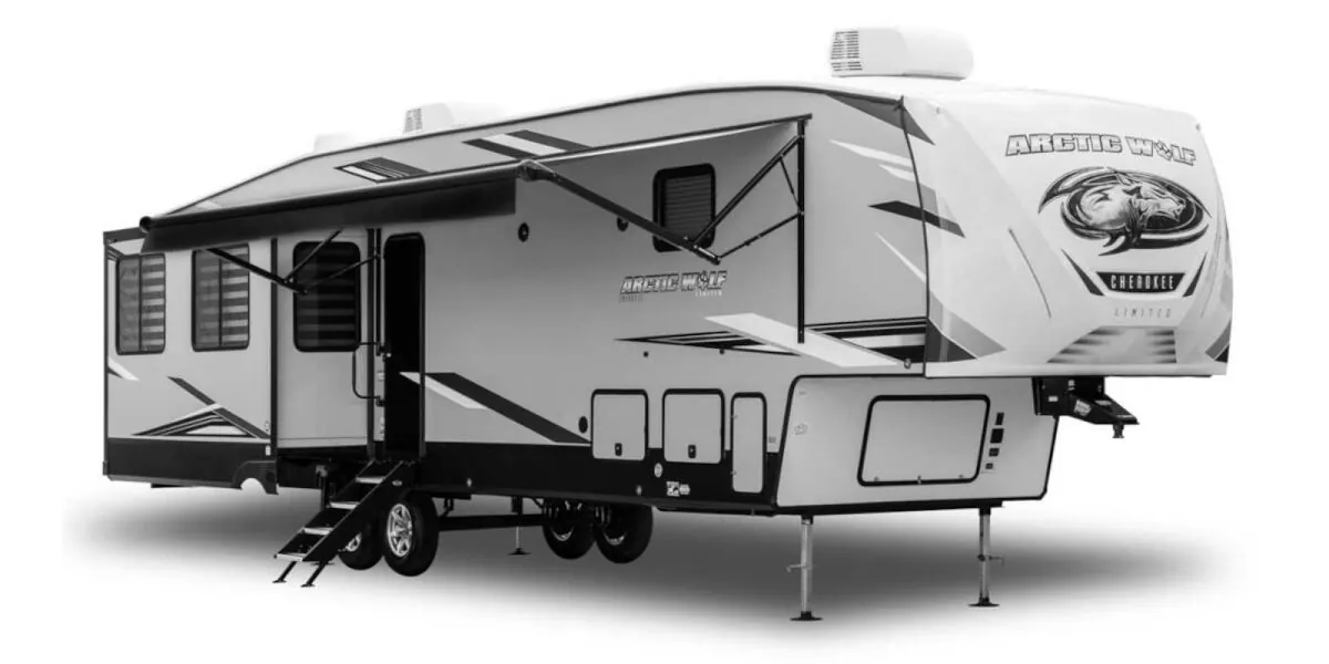 2021 Forest River Cherokee Arctic Wolf 3770 SUITE - Photo 2
