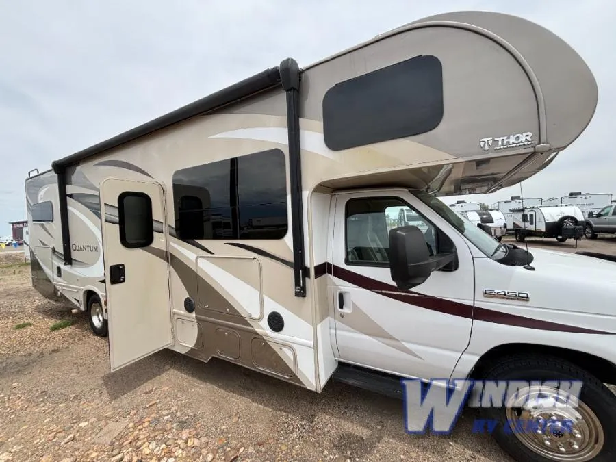 2018 Thor Motor Coach Quantum WS31 - Photo 2