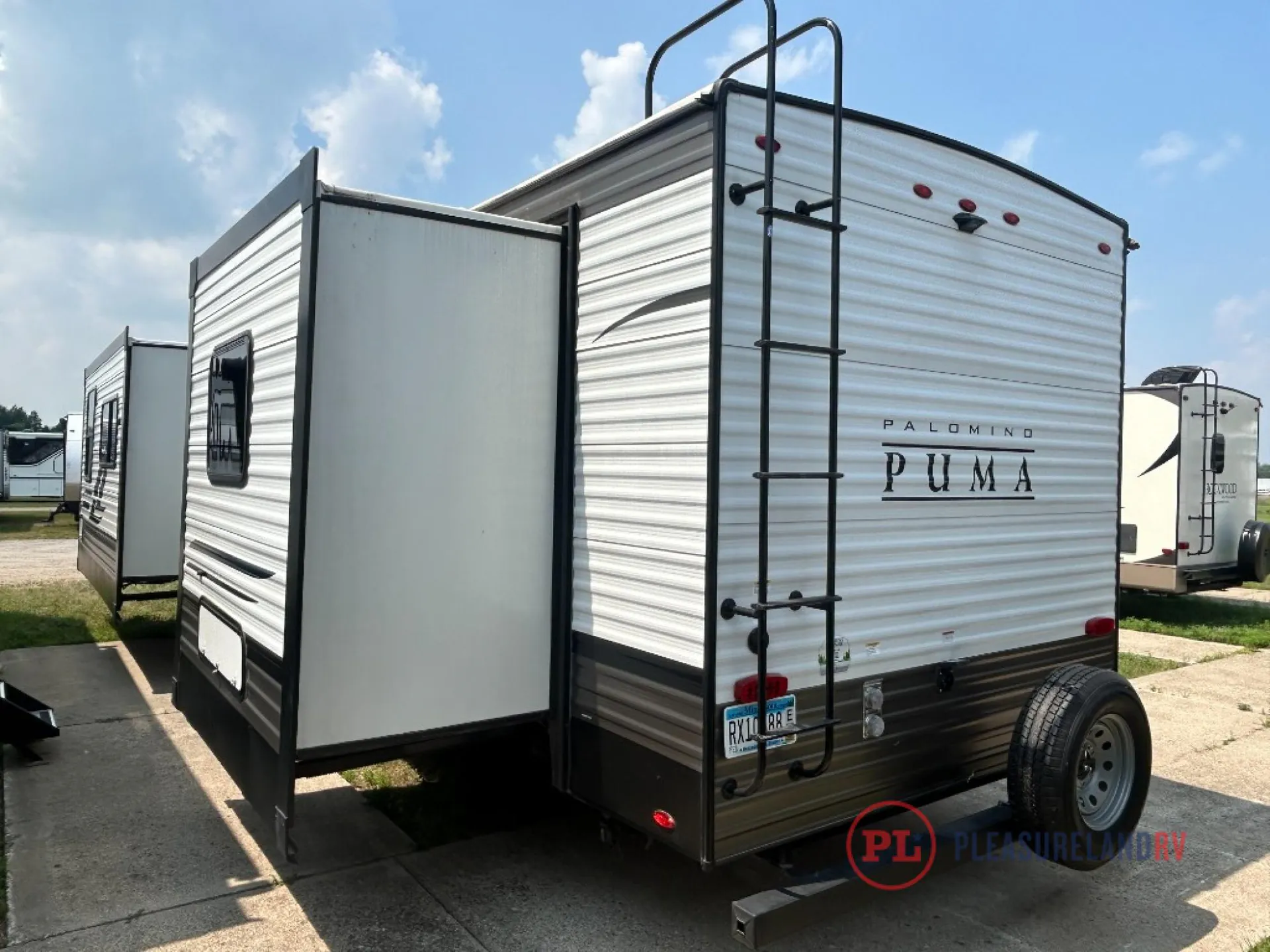 2022 Palomino Puma 31FKRK - Photo 3